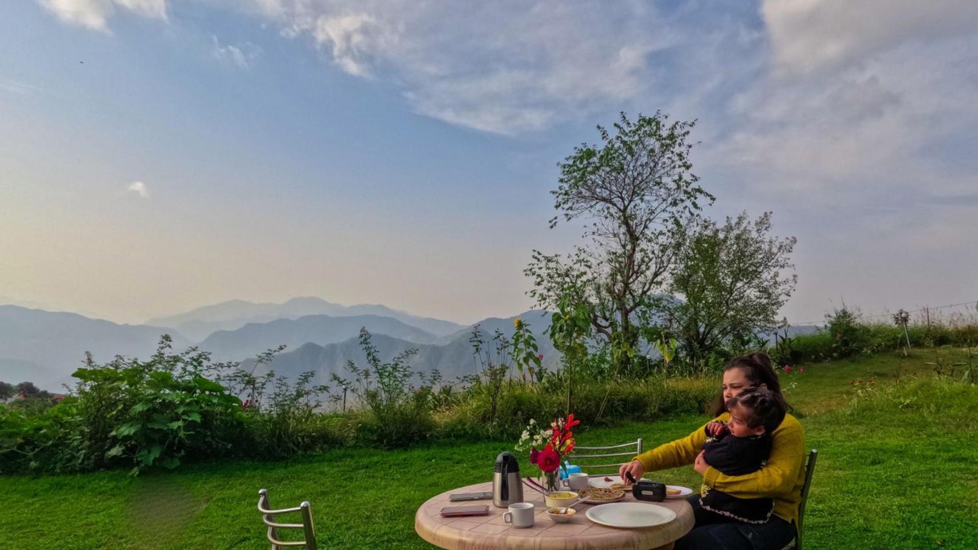 Haut Monde King'S Paradise Resort Kanatal Exterior foto